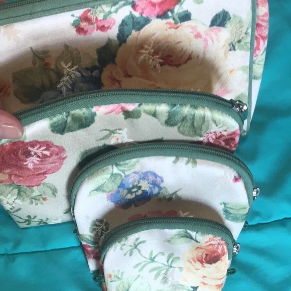 NWOT Cosmetic Bag Set - Picture 6 of 9